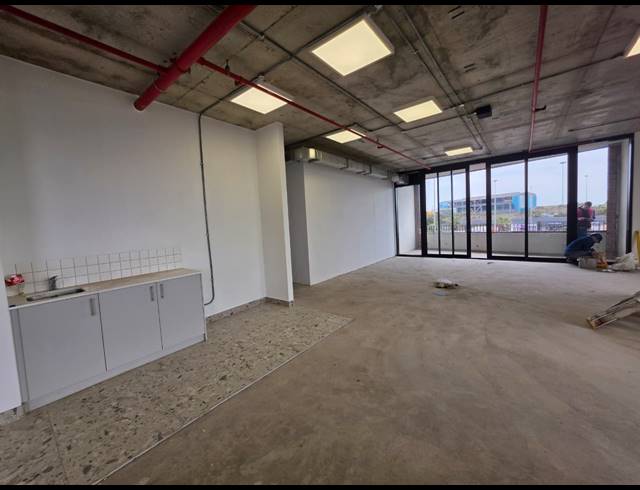 187M² OFFICE TO LET IN PAARDEN EILAND